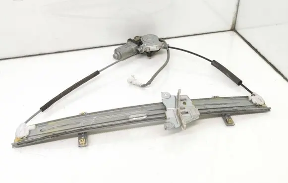 Suzuki Grand Vitara I Front door window regulator with motor 8343065D00 0621008911