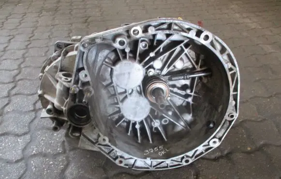Renault Trafic II (X83) Manual 6 speed gearbox PK6375 8200562333 F9Q760