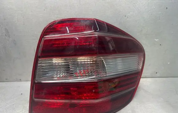 Mercedes-Benz ML W164 Rear/tail lights A1648204064 A1648203264