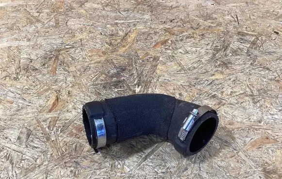 Porsche Macan (95B) Intercooler hose/pipe 95b145833f