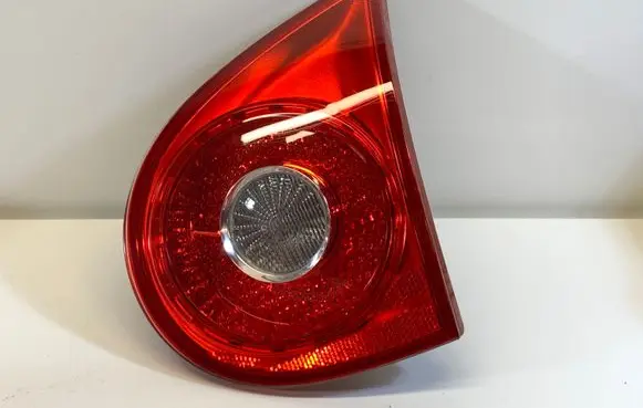 Volkswagen Golf V Tailgate rear/tail lights 1K6945094G