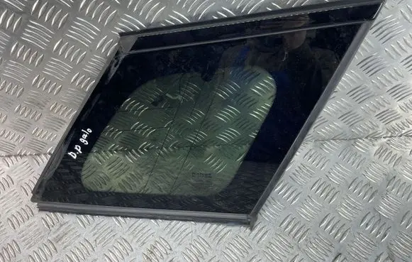 Rear side window