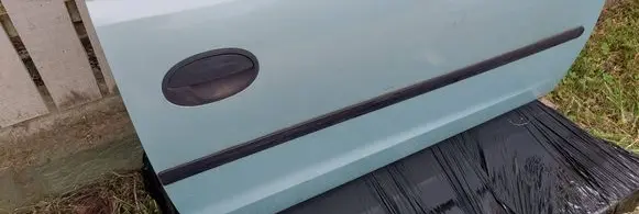 Door (2 Door Coupe)