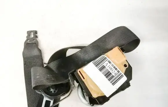Opel Insignia A Front seatbelt 