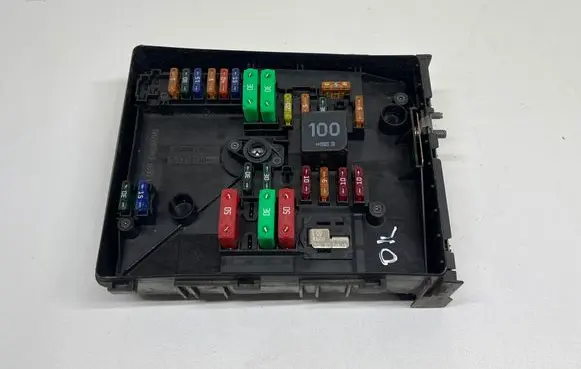 Volkswagen Golf Plus Fuse box set 1K0937125D