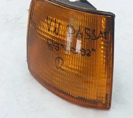 Volkswagen PASSAT B3 Front indicator light