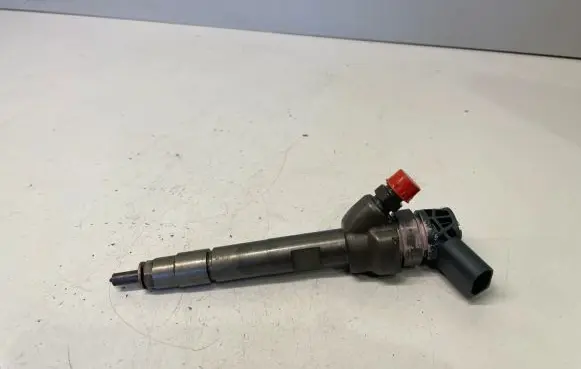BMW 5 F10 F11 Fuel injector 0445110617