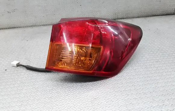Lexus IS 220D-250-350 Rear/tail lights