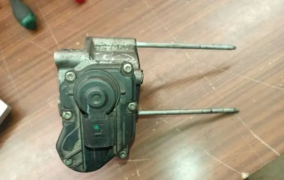 Renault Laguna III EGR valve a2c5317908 h8200327011