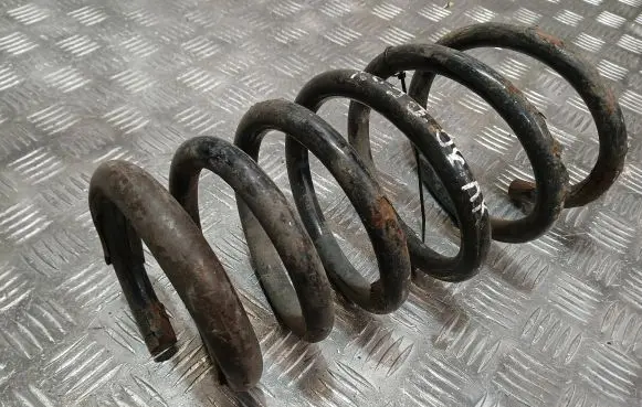 Volvo XC90 Rear coil spring