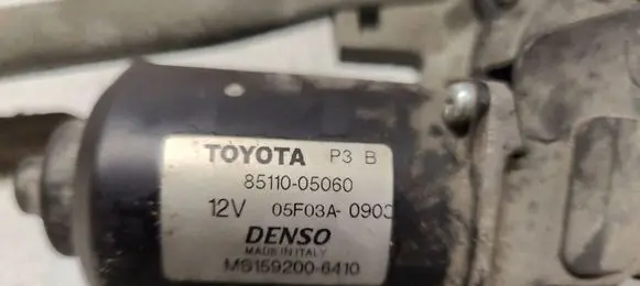 Toyota Avensis T250 Front wiper linkage and motor 8511005060 MS152006410