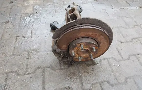 Volvo C30 Front wheel hub spindle knuckle