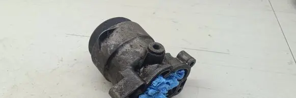 BMW 3 E90 E91 Oil filter cover 7530668