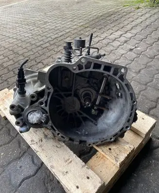 KIA Cerato Manual 5 speed gearbox J61873 952870