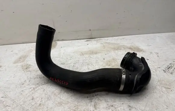 Opel Insignia A Intercooler hose/pipe 13336431