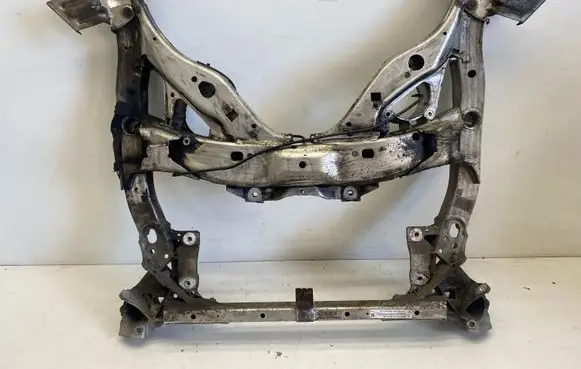 BMW 5 F10 F11 Front subframe 6781529 6781527