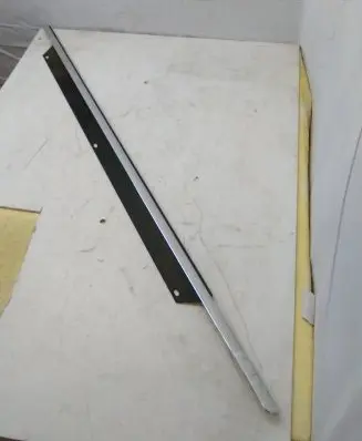 Audi Q7 4L Front door glass trim molding 4L0853284A