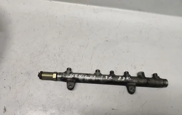 Renault Scenic II - Grand scenic II Fuel main line pipe