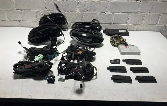 BMW 5 E60 E61 Keyless (KESSY) go control unit/module 9134707 9217854 6986579