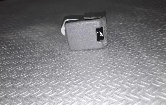 Mitsubishi Pajero Fuel cap release pull handle 