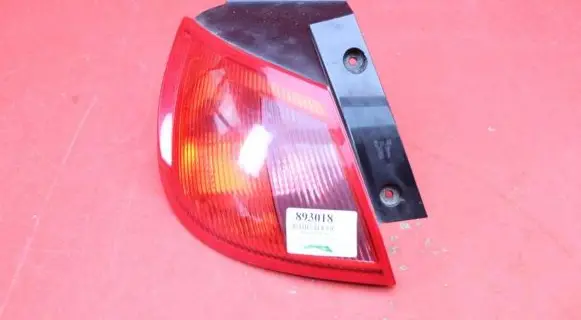 Mitsubishi Colt Rear/tail lights MR957365