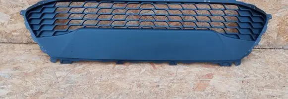 Hyundai i30 Front grill I30-10110 Q684 86561-2R500