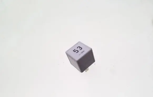 Volkswagen PASSAT B6 Other relay 141951253B