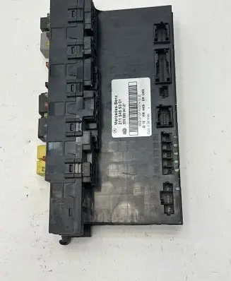 Mercedes-Benz E W211 SAM control unit 2115455301 5DK00804727