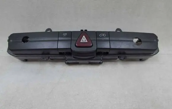 Mercedes-Benz Sprinter W906 Hazard light switch 9065450507 58116