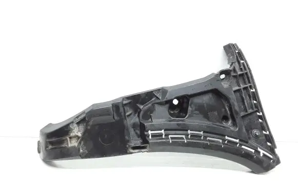 Volvo XC90 Front bumper mounting bracket 30698128