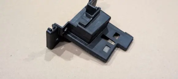 KIA Sportage Front bumper mounting bracket 86358R2000