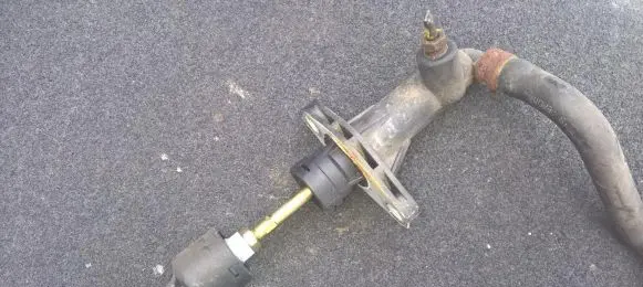 Hyundai Coupe Clutch master cylinder