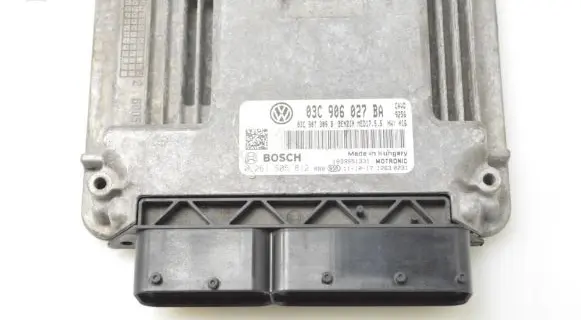 Volkswagen Golf VI Engine control unit/module 03C906027BA