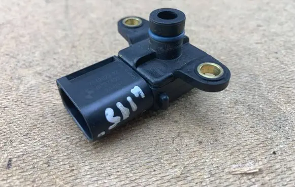 BMW 3 E90 E91 Air pressure sensor 7542623 13627542623 754262304
