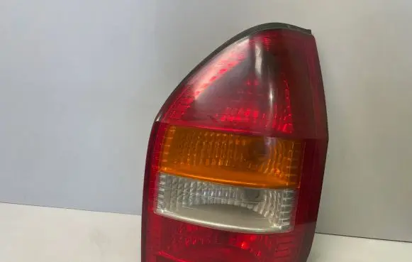 Opel Zafira A Rear/tail lights