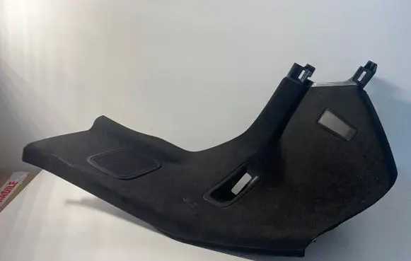 Chevrolet Corvette C8 (B) pillar trim (top) X0810510XX 1005XXX 84828019