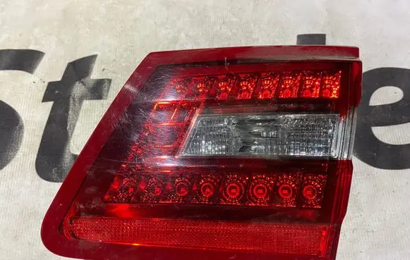 Mercedes-Benz E W212 Tailgate rear/tail lights A2128201064 2128201064
