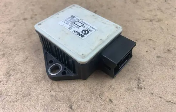 BMW 5 E60 E61 ESP acceleration yaw rate sensor 6782370 34526782370 34526774602