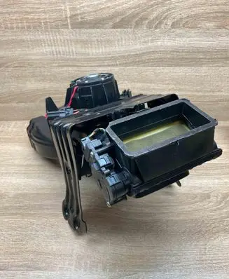 Mercedes-Benz GLS X166 Interior heater climate box assembly A1666800614