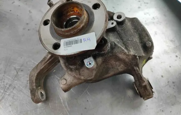 Volvo XC90 Rear wheel hub 32395005 31658320