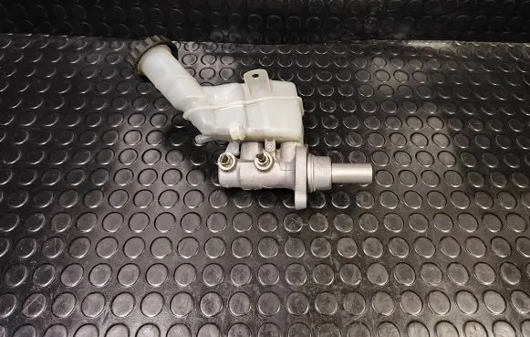 Citroen C4 Aircross Master brake cylinder 220536