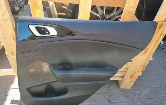KIA Xceed Rear door card panel trim