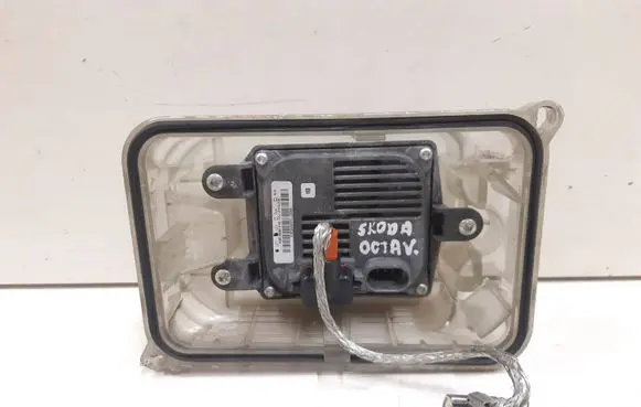 Skoda Octavia Mk2 (1Z) Headlight ballast module Xenon 35XT53D1 A080652904 3553D112A