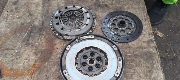 BMW 1 E81 E87 Clutch set kit 7567841
