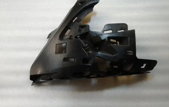 Volvo S60 Front bumper mounting bracket 31323425 BP8BB