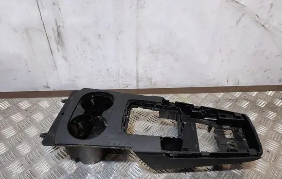 Audi A3 S3 8V Center console 8V1864261A 8V1864261