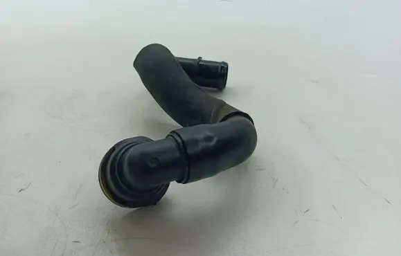 Breather/breather pipe/hose
