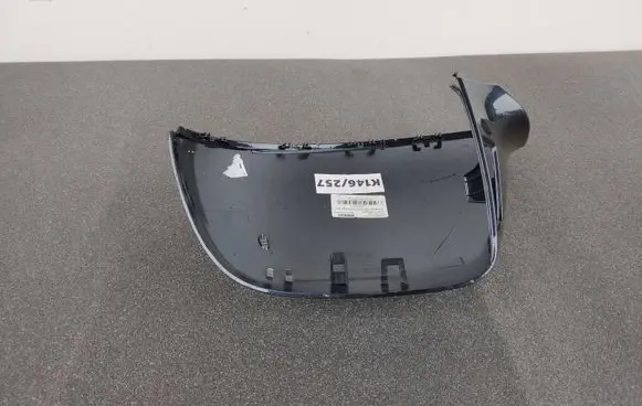 Volkswagen Transporter - Caravelle T6 Plastic wing mirror trim cover 7E1857528