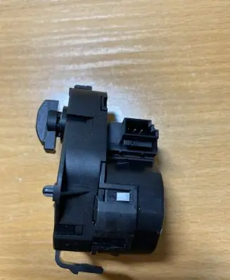 BMW 7 E65 E66 A/C air flow flap actuator/motor C172 6935071