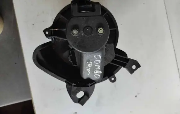 Opel Combo D Heater fan/blower 507730100